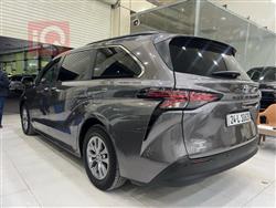 تويوتا سيينا